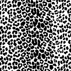 Animal skin leopard, cheetah, Jaguar seamless pattern design. Black and white seamless camouflage background.
