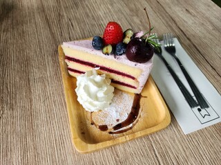 cheesecake with strawberry