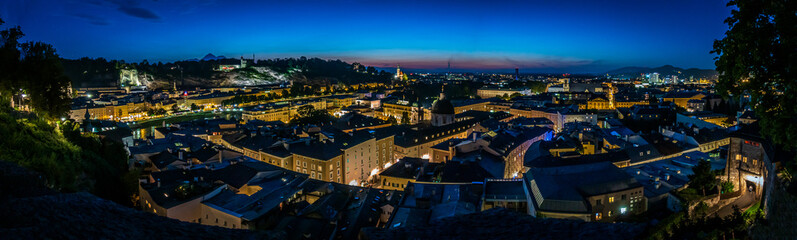 Fototapeta premium famous old town of Salzburg - austria