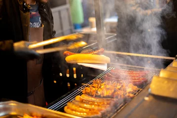 Foto op Plexiglas Closeup of hot dogs in the street market of Prague, Czech republic © Sergi Vargas Amengual/Wirestock Creators