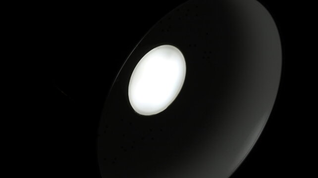 foco estudio, paradigma, sat&eacute;lite imaginario, iluminaci&oacute;n, fondo pantalla, fondo escritorio, luz led, luna virtual, estrella agotada, blanco o negro, monocromo, rotaci&oacute;n, 