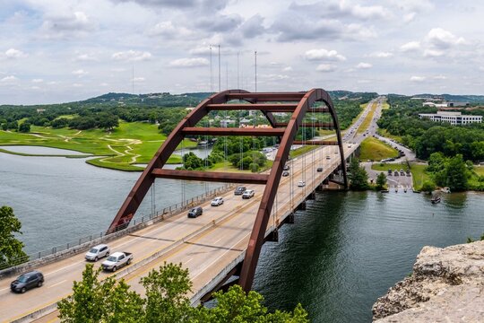 Iconic Tranquility: 4K Image of the Breathtaking Penny backer 360 Bridge in Austin, Texas, USA