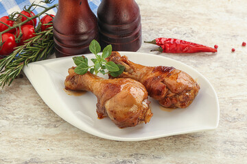 Roasted chicken legs with spicy sauce