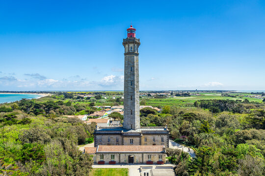 Phare des Baleines lighthouse seen from the old tower in Saint-Cl&eacute;ment-des-Baleines, France 