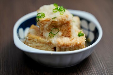揚げ出し豆腐