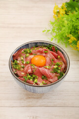 ローストビーフ丼