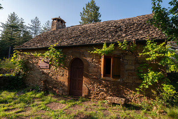 Borie, maison caussenarde, Rivière sur Tarn, 12, Aveyron, Parc naturel régional des Grands...