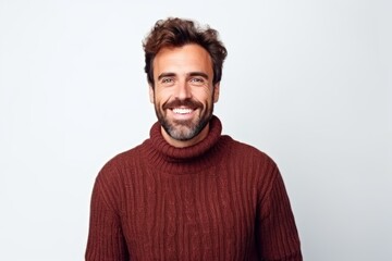 Obraz premium Portrait of a happy man smiling at camera isolated on a white background