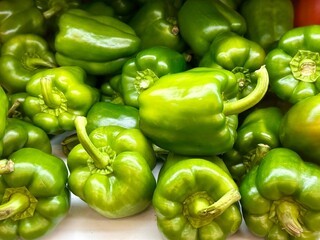 green peppers in the supermarket store