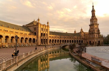 Fototapeta na wymiar Plaza de Espana in the golden light in Seville, Spain.