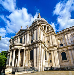 Fototapeta na wymiar Saint Paul Cathedral in City of London, England