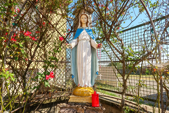Madonna statue tabernacle shrine religion catholic christian detail vision