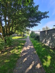 walking through a parc in Niepars