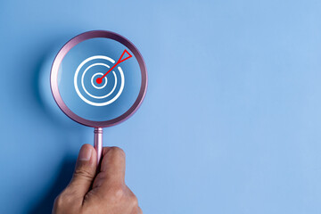 pursuing, magnifier, discovering, finance, financial, investment, interest, growth, target....