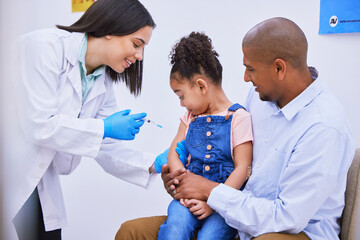 Kid, dad and woman doctor with syringe for vaccine, flu shot or medicine injection in clinic or hospital. Father, girl and pediatrician in office with needle, vaccination and child care consultation - obrazy, fototapety, plakaty