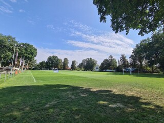 Sportplatz mit Fußballtoren in Niepars