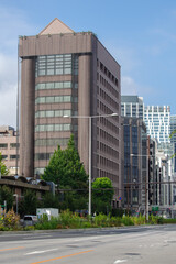 Fototapeta premium 南青山5丁目の青山通りの都市風景