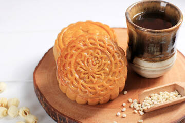 Obraz na płótnie Canvas Baked Mooncake for Chinese Mid Autumn Festival Celebration
