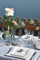 Tischdekoration-Hochzeit-Feier-Blumen