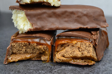 chocolate bars with different fillings