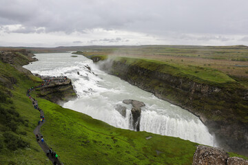 Une chute d'eau en Islande