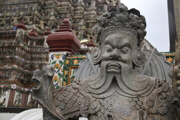 Fototapeta na wymiar Statuette Temple Wat Arun Bangkok