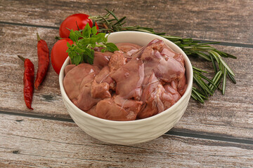 Raw chicken liver in the bowl