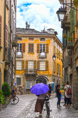 Obraz premium Altstadt von Chiavenna in der Provinz Sondrio, Region Lombardei (Italien)