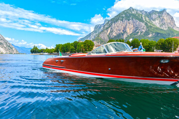 Der Comersee bei Lecco, Lombardei (Italien) 