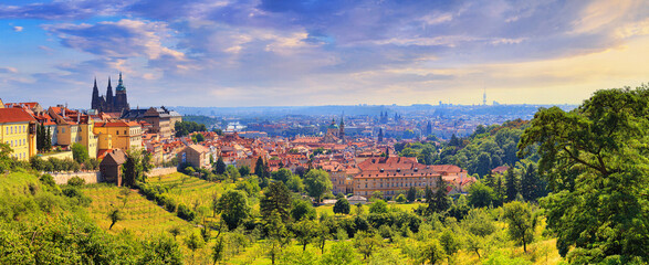 Summer cityscape, panorama, banner - view of the Hradcany historical district of Prague and castle complex Prague Castle, Czech Republic - obrazy, fototapety, plakaty