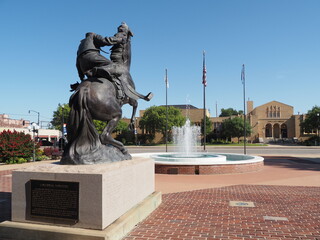 Sunny view of the Ponca City Library