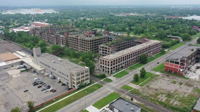 Detroit abandoned Packard car plant