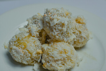 onde-onde cake, traditional Indonesian food