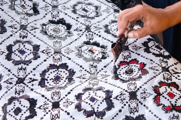 Drawing and coloring Indonesian batik cloth