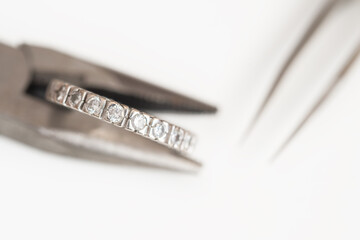 A Glittering Showcase: Expertly Handcrafted Jewelry and Accessories