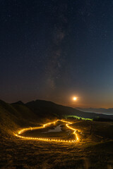 曾爾高原の月と天の川