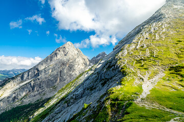 Wanderung durch die wunderschönen Berchtesgadener Alpen zum Watzmann - Berchtesgaden - Bayern -...