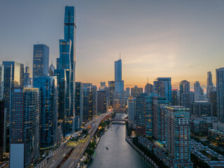 Fototapeta na wymiar Aerial view of the downtown city Chicago River during sunset. Illinois, USA. 2023