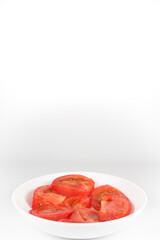 スライスしたトマト　調理