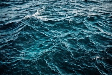 Obraz premium A serene ocean with gentle waves rolling in