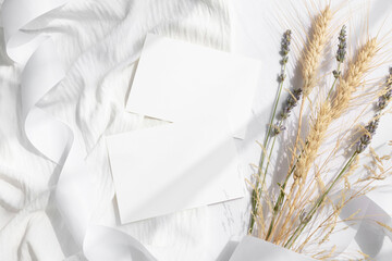 3,5x5 cards mockup with wheatear on white background 