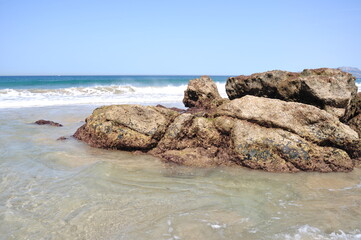 piedra en la playa