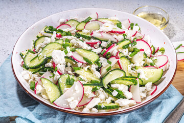 Vegetable salad with cottage cheese