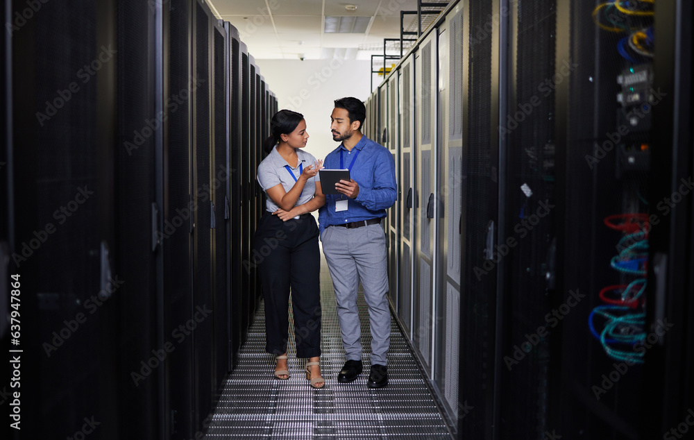 Poster Talking, people and technician in server room with tablet for cybersecurity, update or team problem solving in data or coding. Engineer, teamwork and working with error in information technology code