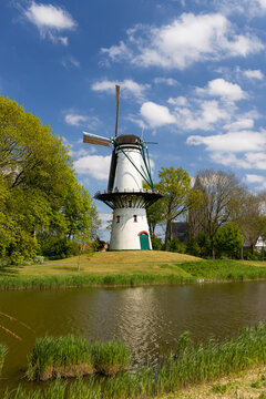 Windmill Hoop in Tholen, Netherlands