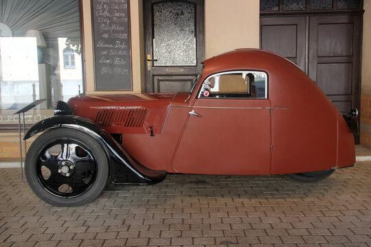 Zwickau, Germany - August 20, 2023: Framo Stromer FP200, the 3-wheeled tiny passenger car, manufactured by Framo factory in Hainichen in 1933. Located in August Horch museum in Zwickau.