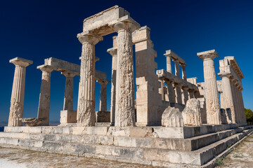 Fototapeta premium The temple of Afaya or Afeaor (Greek Ἀφαία), of Doric order, located on the Argosaronic island of Aegina