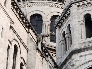 Bas&iacute;lica del Sacr&eacute; C&oelig;ur, Montmartre, Bas&iacute;lica del sagrado coraz&oacute;n