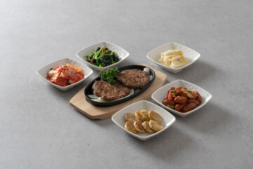 Korean food dish Dongtae-tang Kimchi Roll Mackerel Braised Mackerel Braised Beef Rib Patties Braised Short Rib Patties