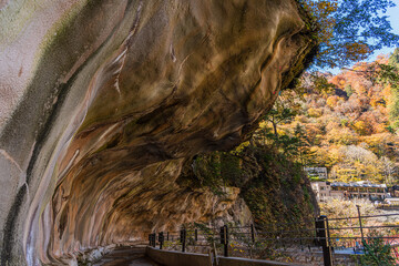 富山県 黒部峡谷 欅平の人喰岩